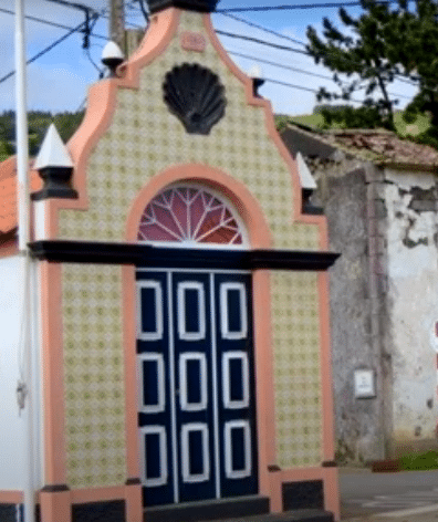 Império do Divino Espírito Santo das Grotas