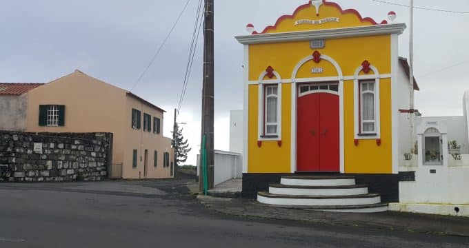 Império do Espírito Santo do Caminho do Meio